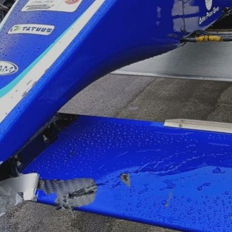 A closer look to my damaged front wing after Race 3 at Paul Ricard. Still, the last laps were on full "overtake mode"!
🏁🇬🇷
@crammotorsport || @f4_italian_championship
#ItalianF4
#ItalianFormula4 #italianf4byabarth #abarth #GeorgisMarkogiannis #GBOY #GBOYRac...