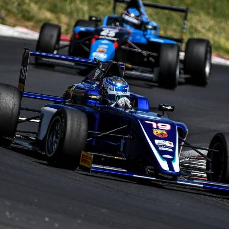 Check out www.georgismarkogiannis.com for a new Q & A session, regarding the 3rd round of the Italian Formula 4 Championship Powered by Abarth!
(Link in bio)
🏁🇬🇷
#CRAM #ItalianF4 #italianf4byabarth #GBOY #RoadToF1 #markaalen #pirelli #Vallelunga